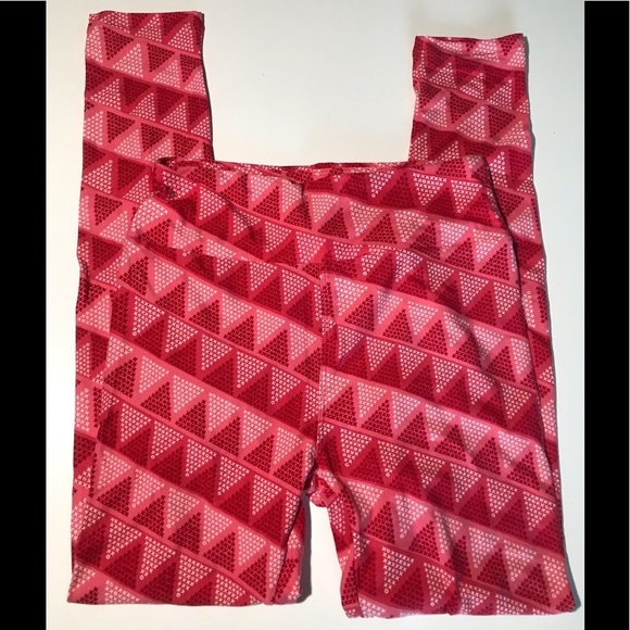 Lularoe LLR Valentine Leggings Xxxooo triangles OS - Picture 1 of 4